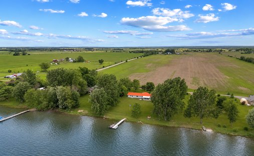 Bungalow à Cobden, Ontario, Canada 1