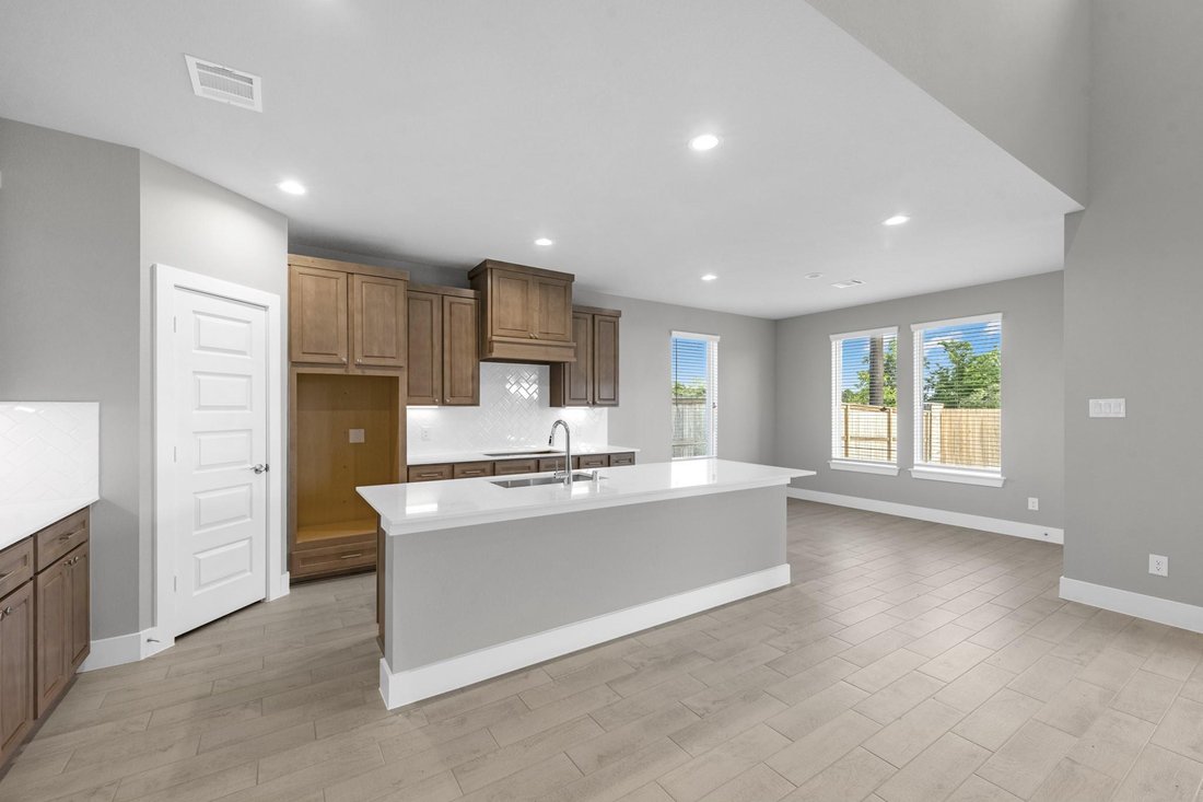 House in Katy, Texas, United States 3 - 18509445