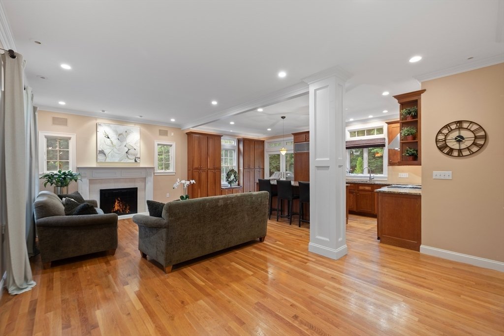 House in Winchester, Massachusetts, United States 5 - 18514376