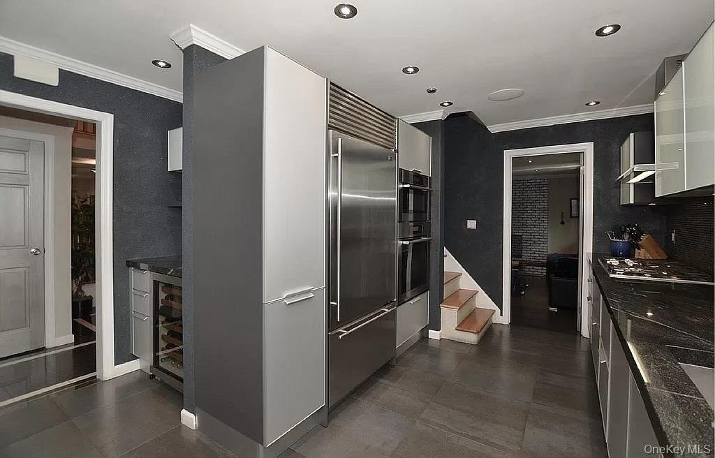 House in Manhasset, New York, United States 3 - 18510979