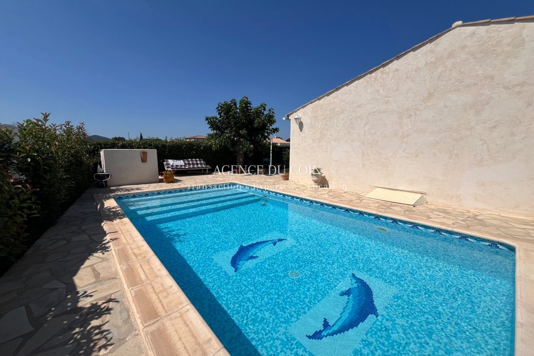 Villa in Partie Nord-Ferrieres-Cadenades-Rouviere, Le Muy, France 4 - 18520383