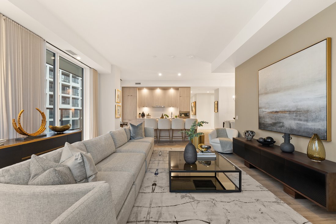 Condo in Toronto, Ontario, Canada 1 - 18516691