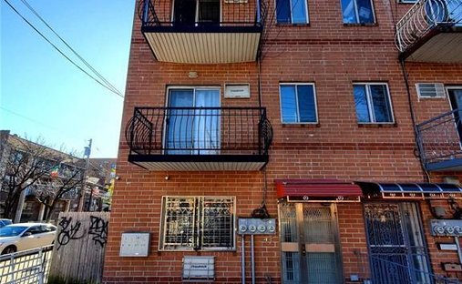 House in New York, New York, United States 1