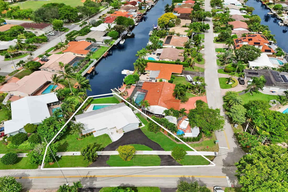 Oakland Park, Florida, United States 4 - 18516653