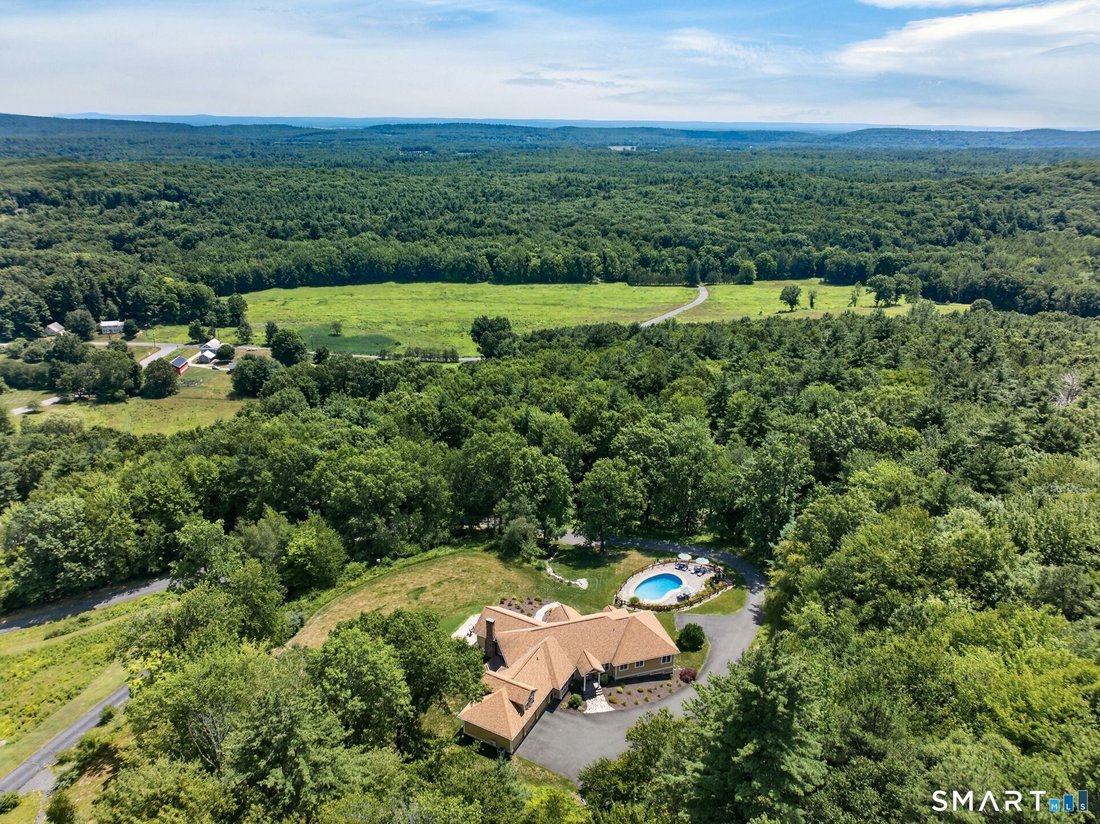House in Granby, Connecticut, United States 2 - 18517048