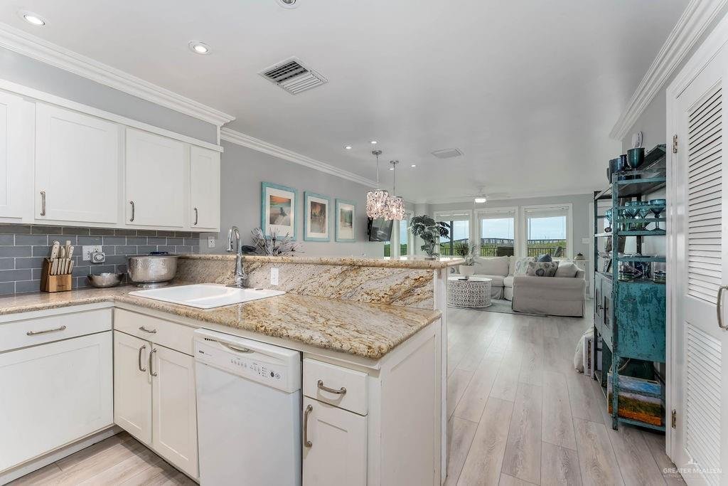 Condo in South Padre Island, Texas, United States 5 - 18510827