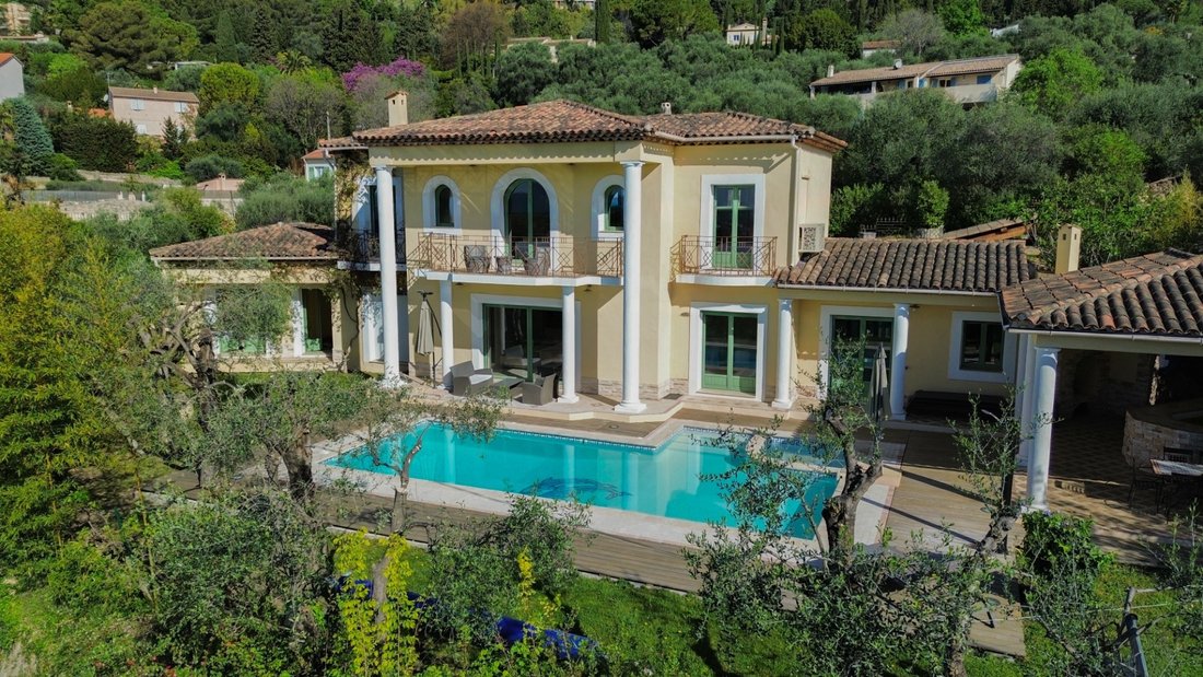 Villa in Grasse, Provence-Alpes-Côte d'Azur, France 2 - 18422335