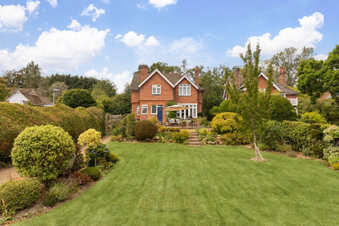 House in Hackenden, East Grinstead, England 1 - 18509783