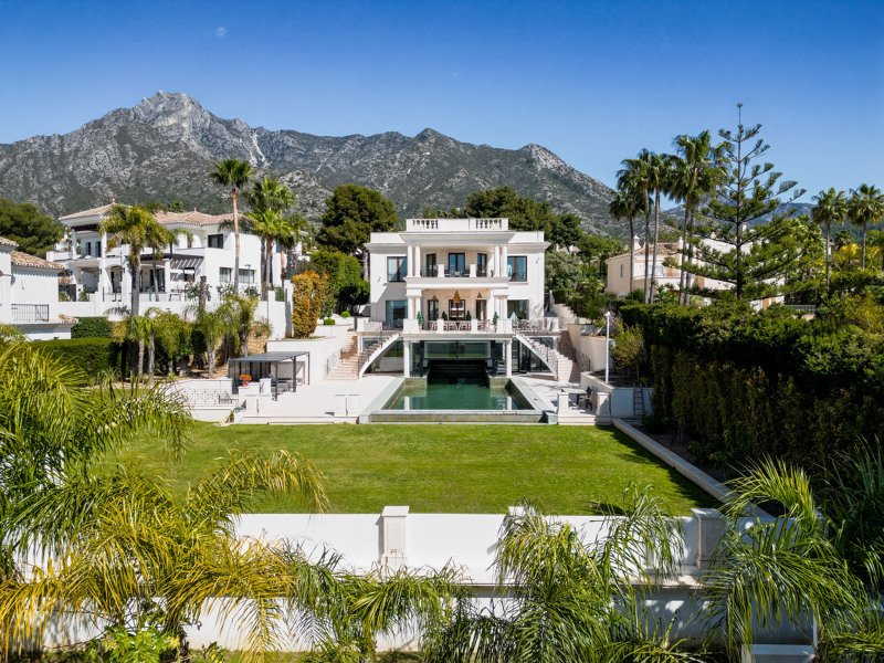 Villa in Sierra Blanca, Marbella, Spain 2 - 18513608