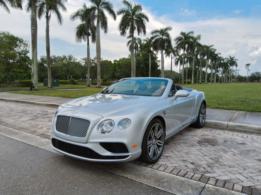 Cabriolet in Pompano Beach, FL, United States 3 - 18468272