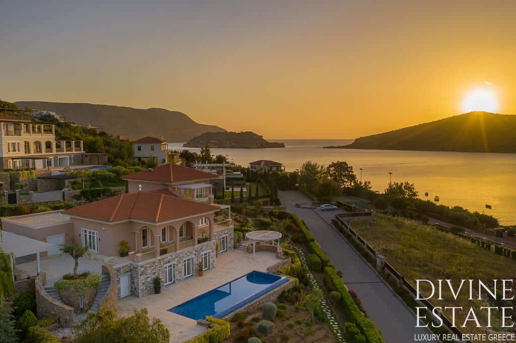 Villa in Community of Elounta, Agios Nikolaos Municipal Unit, Greece 1 - 18509176