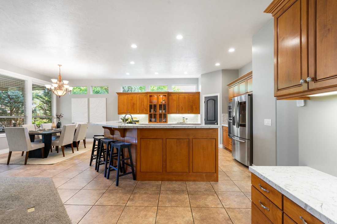 House in Sandy, Utah, United States 5 - 18510895