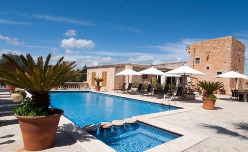Country House in Salinas, Valencian Community, Spain 1