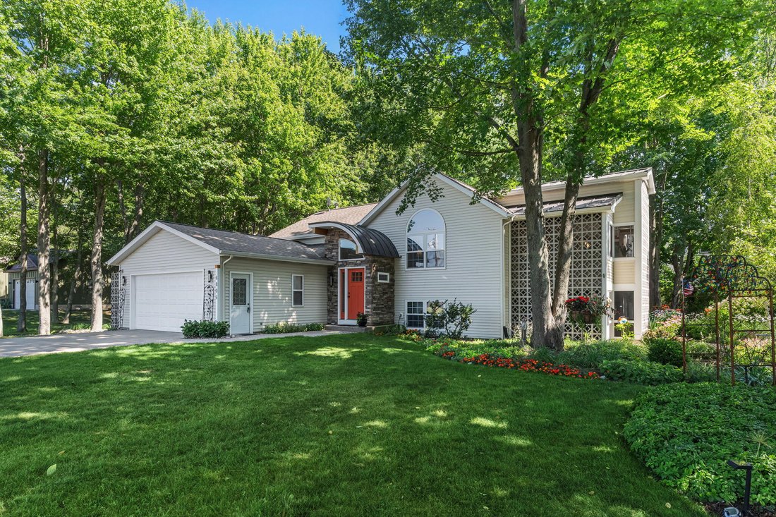 House in Douglas, Michigan, United States 3 - 18509507