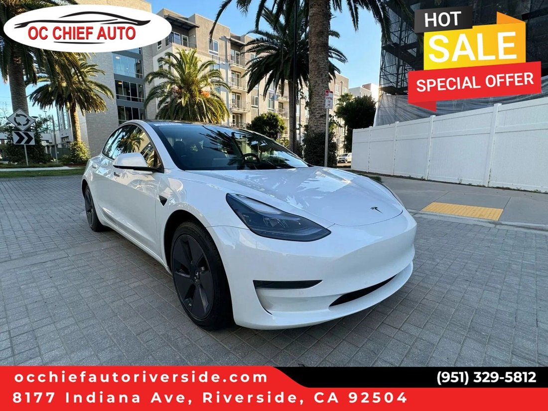 Sedan in Riverside, CA, United States 1 - 18515819
