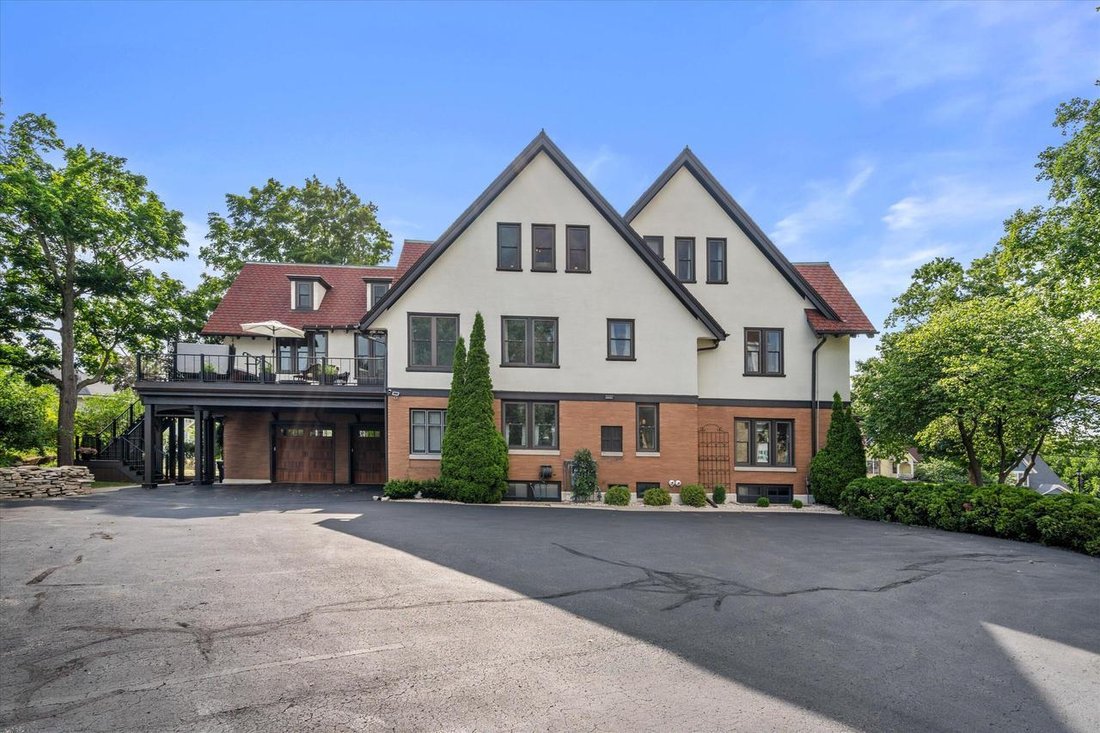 House in Hartford, Wisconsin, United States 3 - 18511447