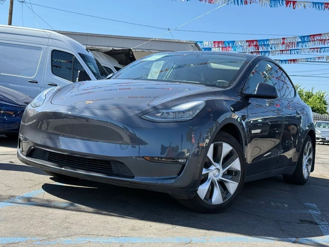 Suv in El Monte, CA, United States 1 - 18464866