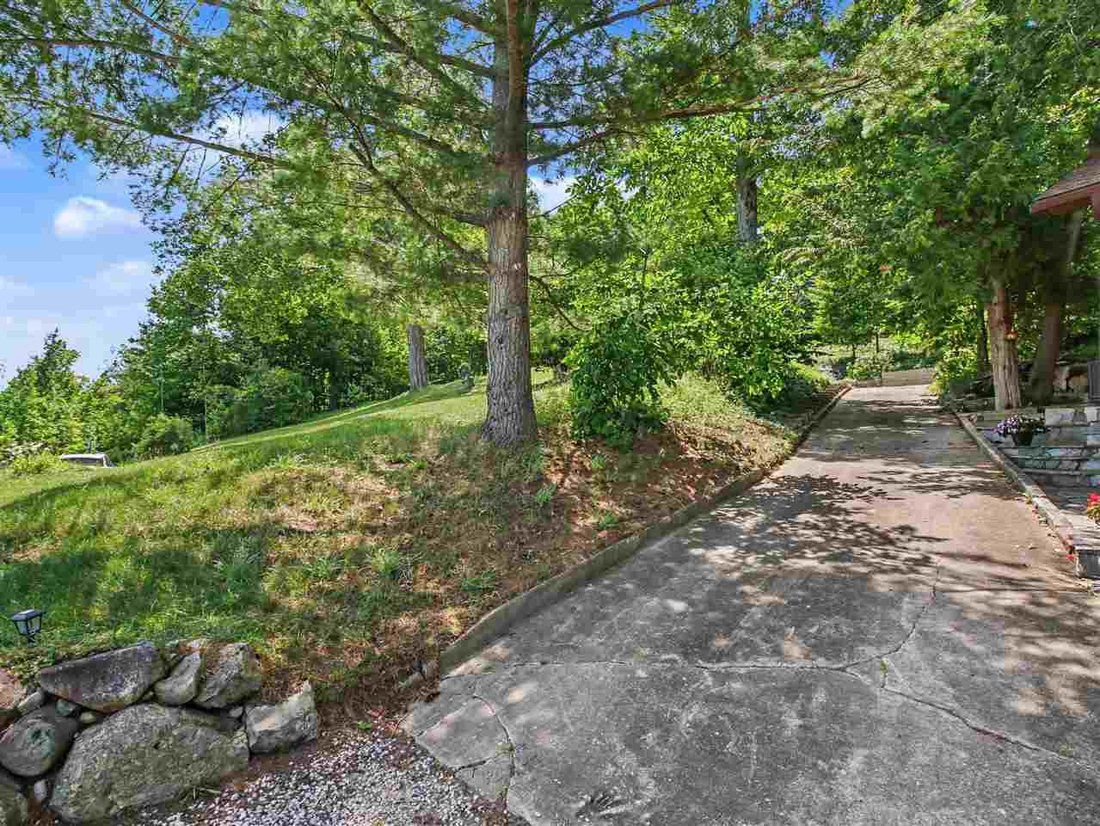 Land in Petoskey, Michigan, United States 4 - 18515922