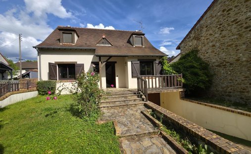 House in Villemoisson-sur-Orge, Ile-de-France, France 1