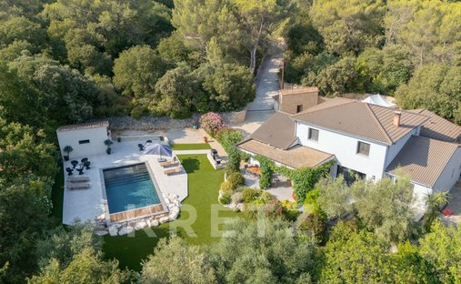 Villa in Camplanier, Nimes, France 1