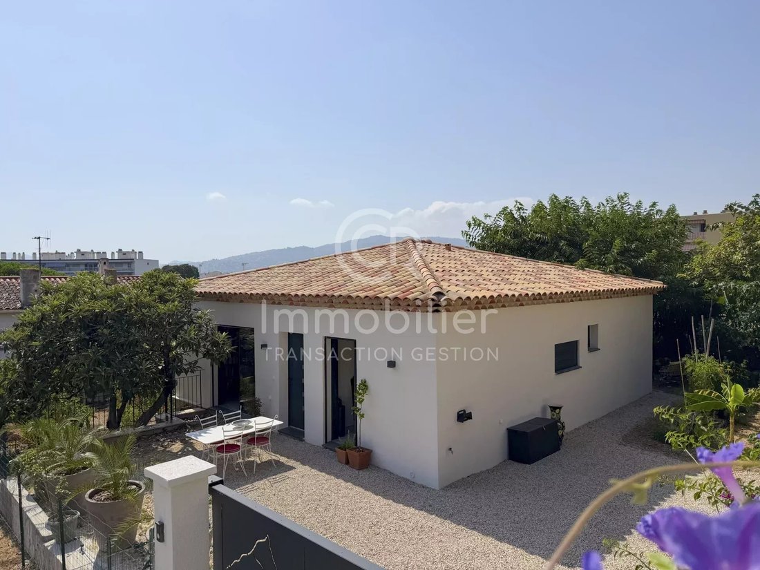House in Font de Veyre, Cannes, France 1 - 18509637