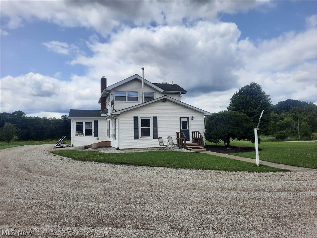 House in Cherry Valley, Ohio, United States 3 - 18508457