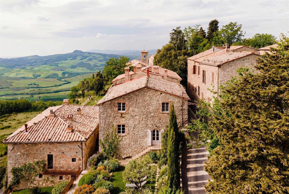 Country House in Sarteano, Tuscany, Italy 2 - 18512967