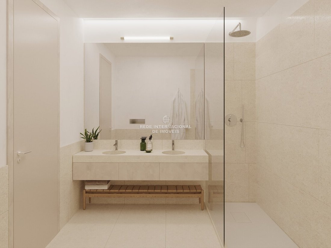 Apartment in Arroios, Lisbon, Portugal 5 - 17652625
