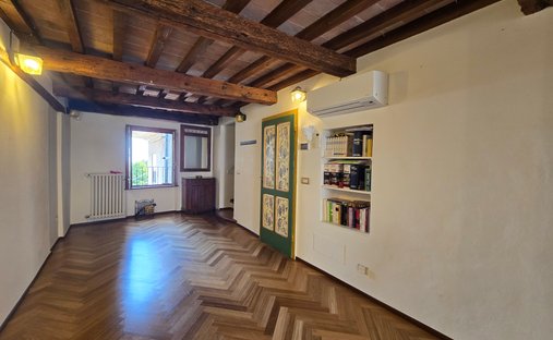 Apartment in Borgo Maggiore, San Marino 1