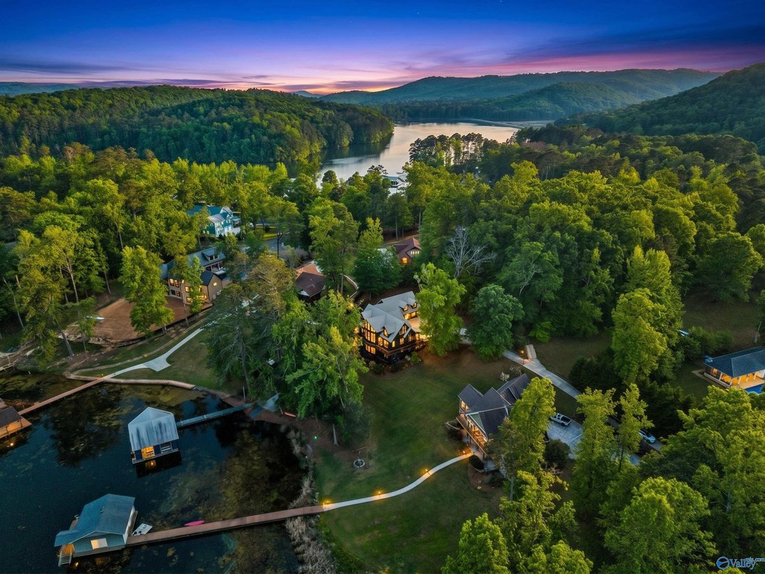 House in Scottsboro, Alabama, United States 2 - 18514379