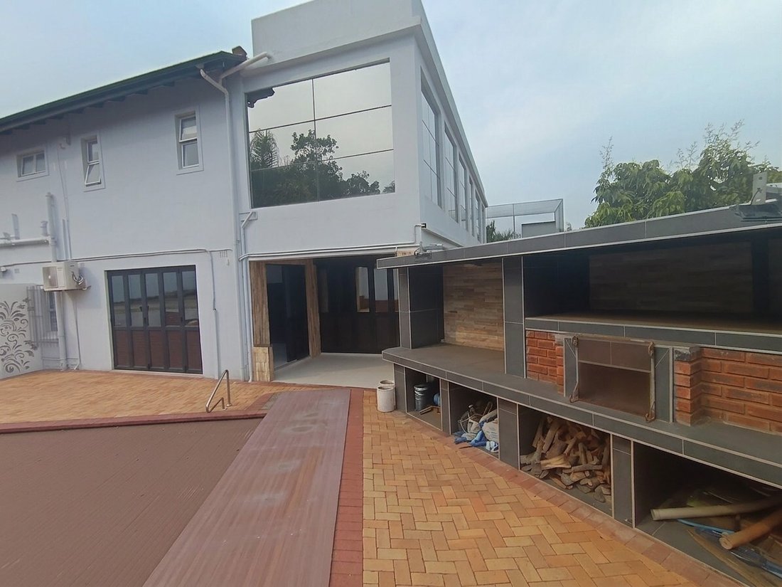 House in Beachwood, KwaZulu-Natal, South Africa 2 - 18503858