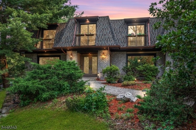 House in Woodbridge Township, New Jersey, United States 1 - 18521637