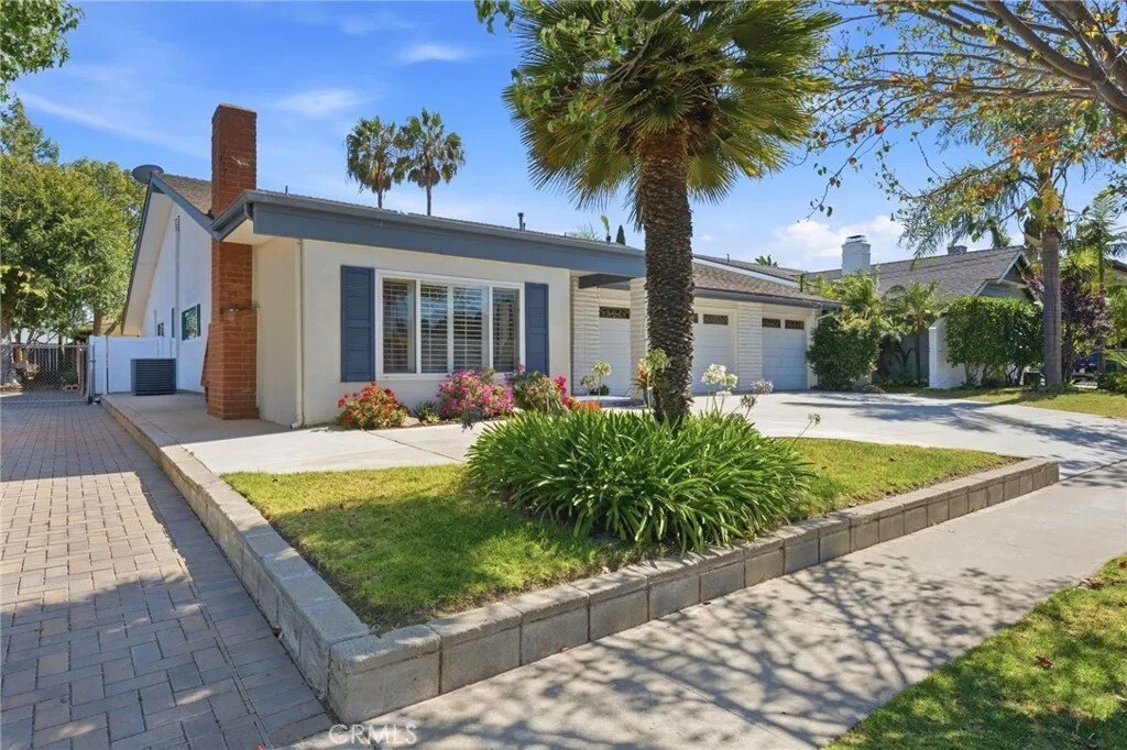 Townhouse in Costa Mesa, California, United States 2 - 17899446