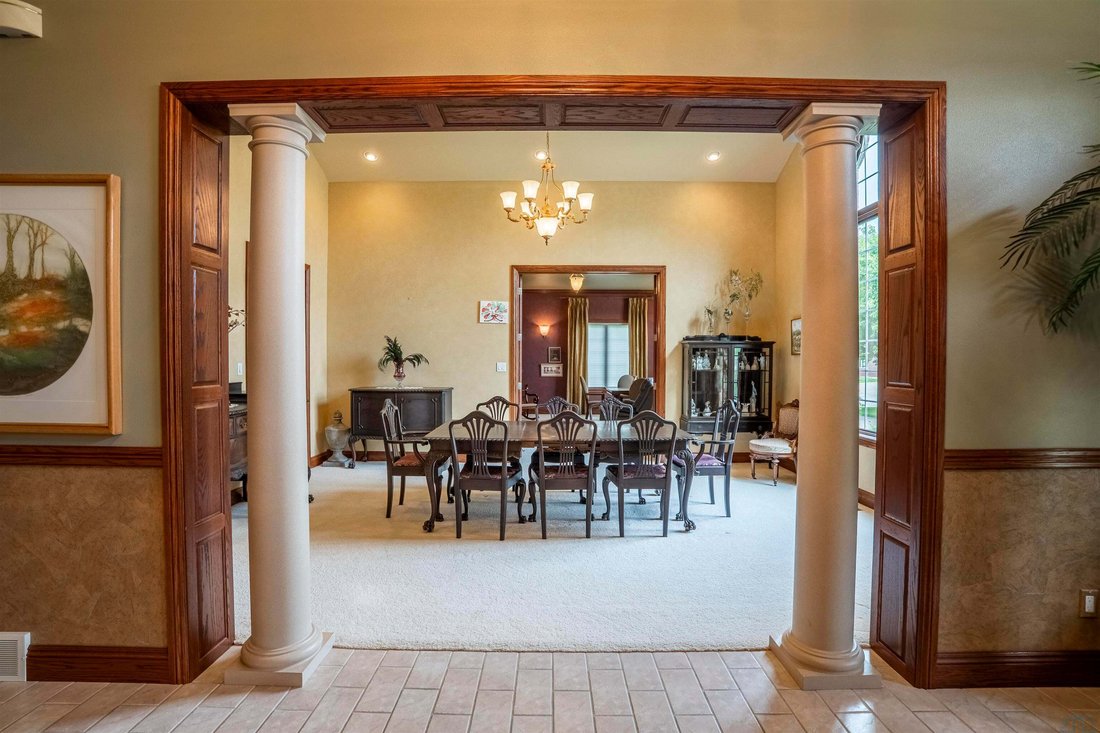 House in Le Mars, Iowa, United States 4 - 18509434