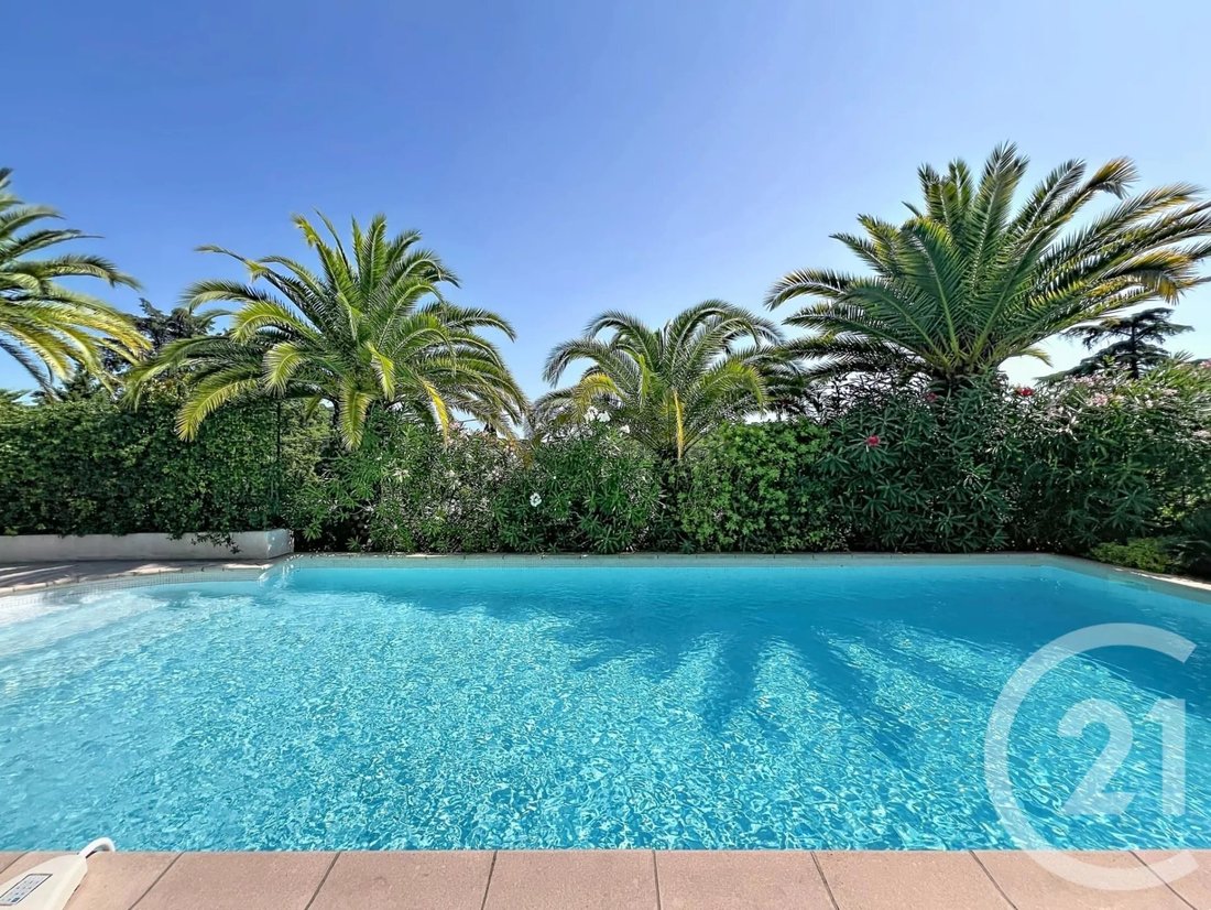 House in Mougins, Provence-Alpes-Côte d'Azur, France 3 - 17537254