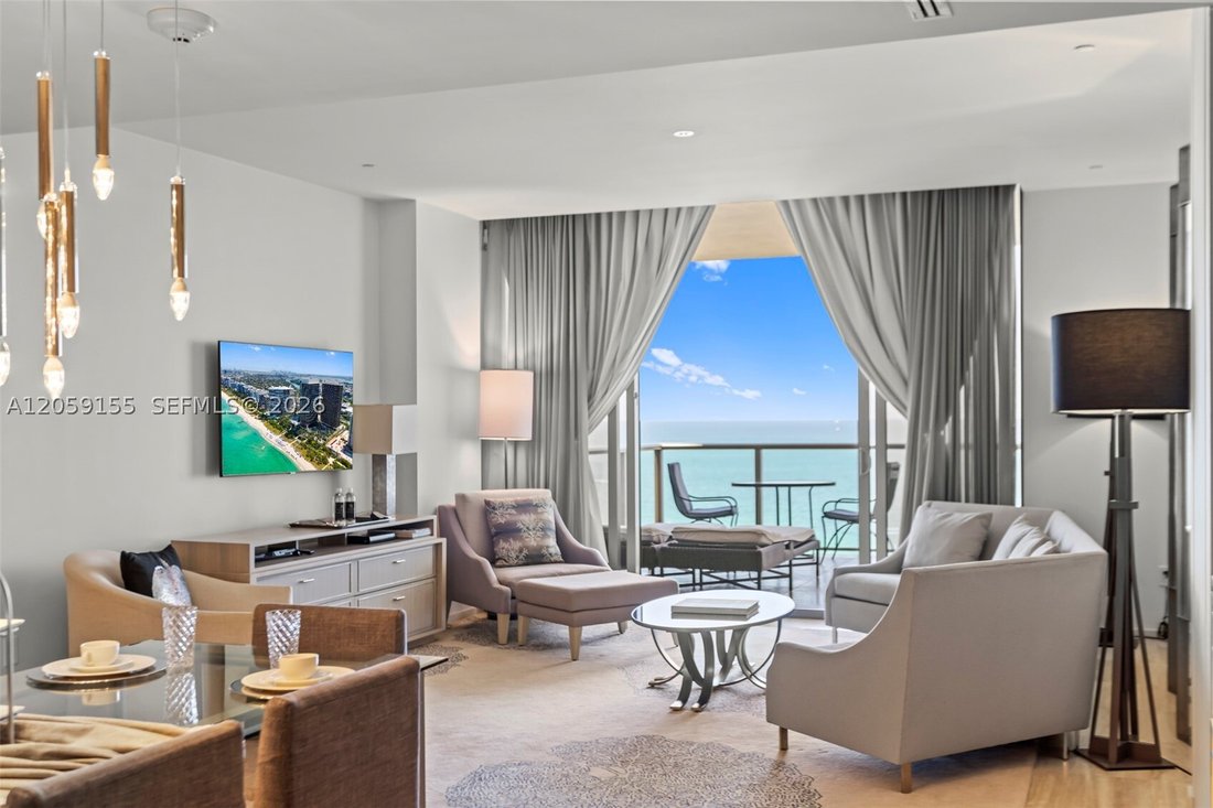 Condo in Bal Harbour, Florida, United States 2 - 18511274