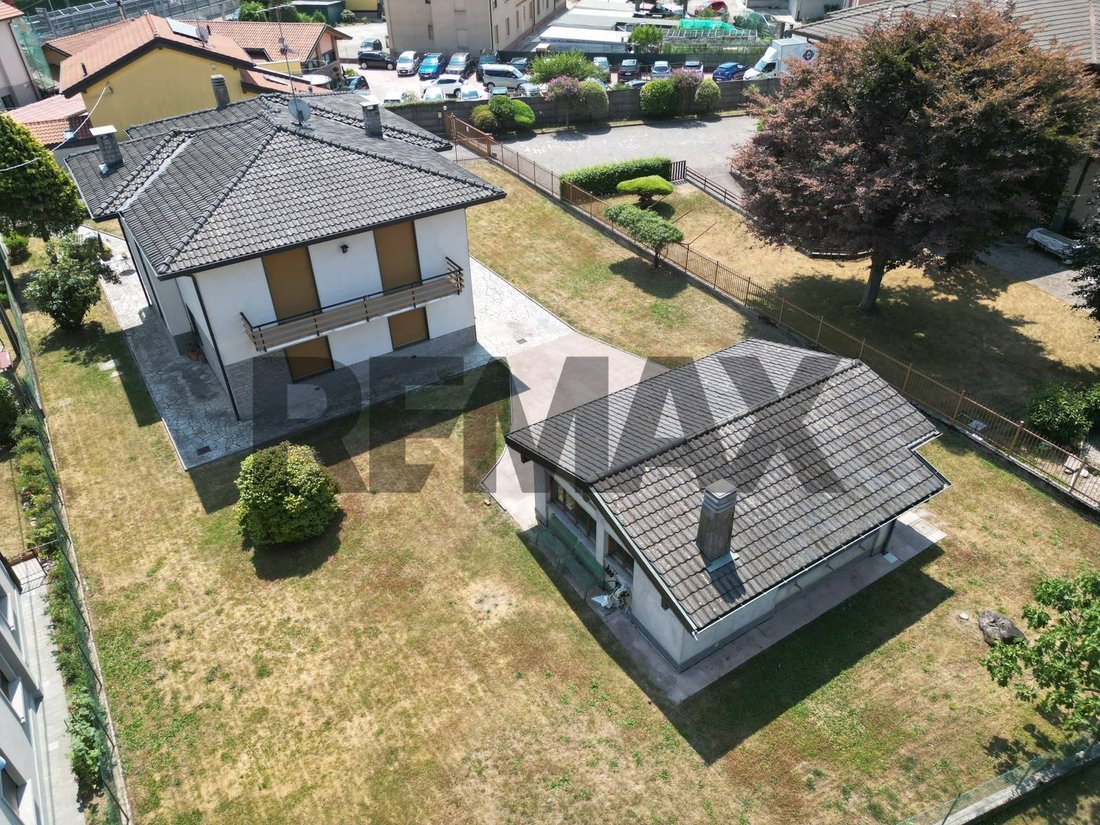 House in Induno Olona, Lombardy, Italy 2 - 18514349