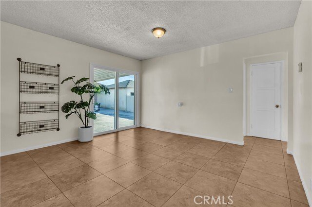 Compton, California, United States 1 - 18510660
