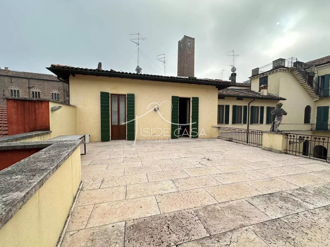 Apartment in Historic Center, Mantua, Lombardy 3 - 18513329