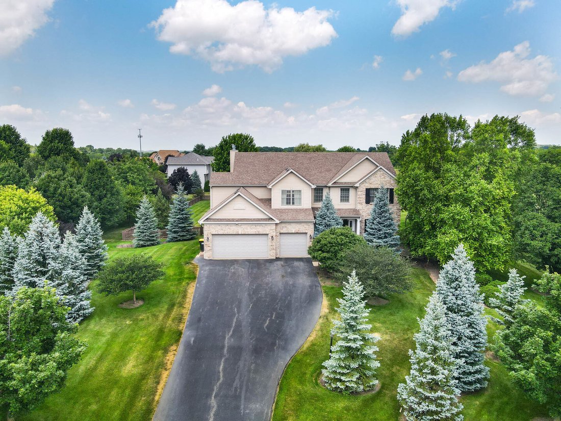 House in Fox Lake, Illinois, United States 1 - 18512083