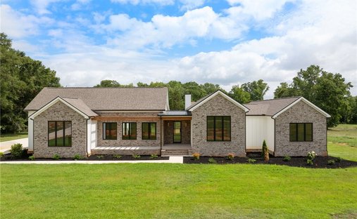 House in Pelzer, South Carolina, United States 1