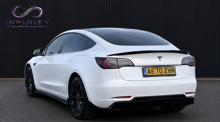 Sedan in Portsmouth, United Kingdom 4 - 18517162