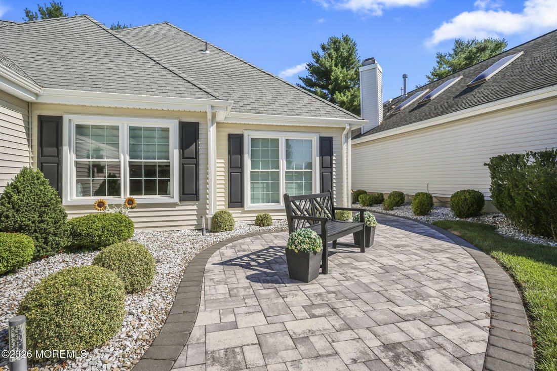 Condo in Freehold Township, New Jersey, United States 2 - 18508112