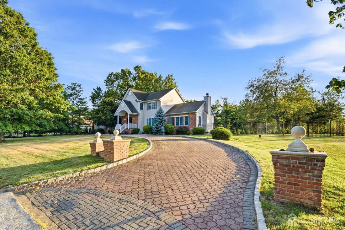 House in Bridgewater Township, New Jersey, United States 4 - 18512903