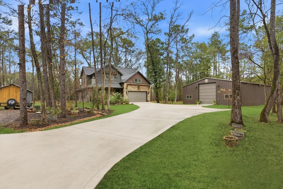 House in Conroe, Texas, United States 5 - 18512636