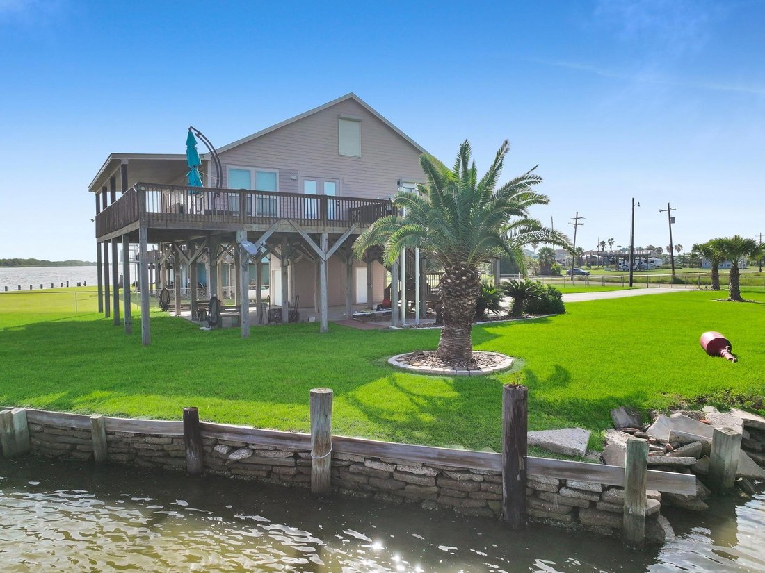 House in Bolivar Peninsula, Texas, United States 5 - 18515295