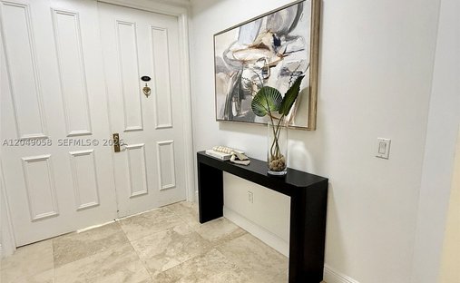 Condo in Coral Gables, Florida, United States 1