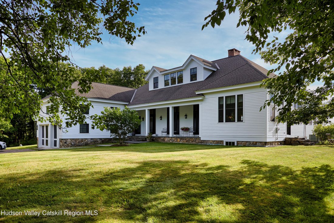 Townhouse in Hillsdale, New York, United States 1 - 18521220