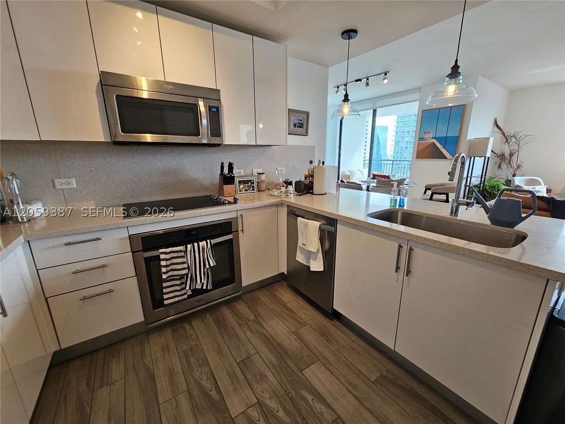 Condo in Miami, Florida, United States 5 - 18511338