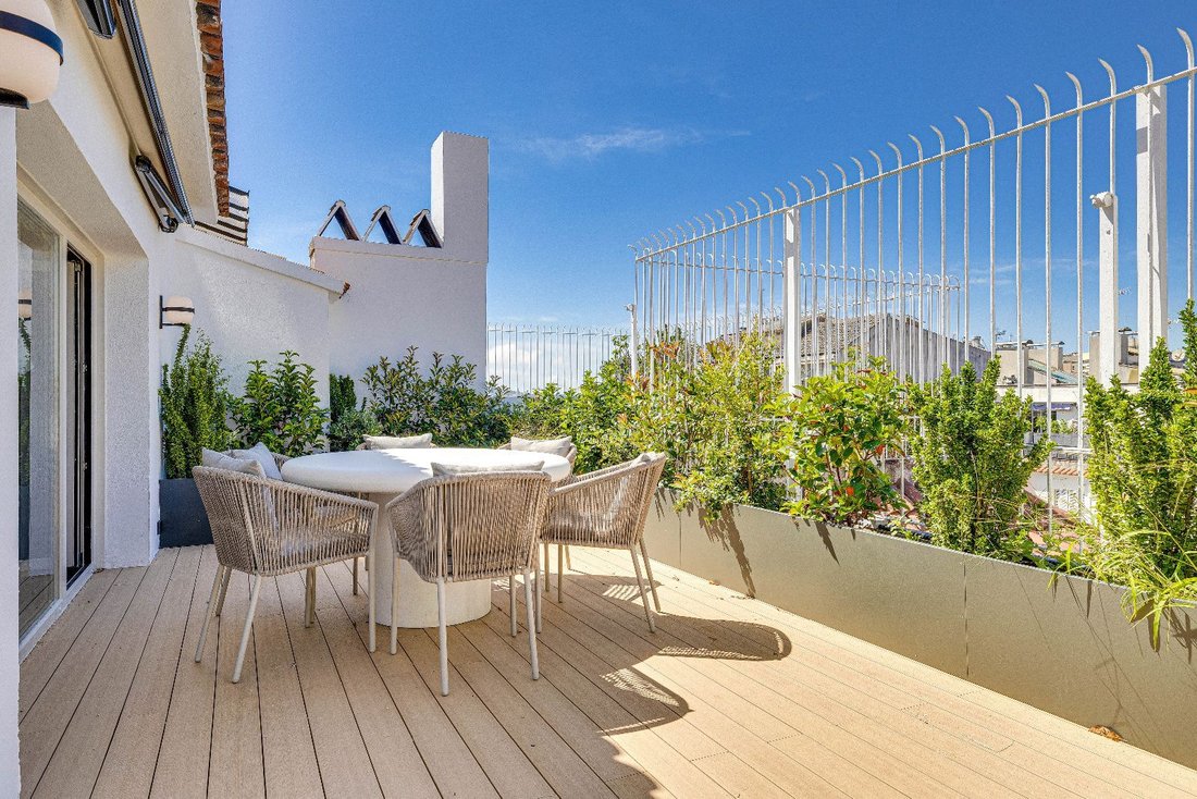 Penthouse in Sarrià-Sant Gervasi, Barcelona, Spain 1 - 18508232